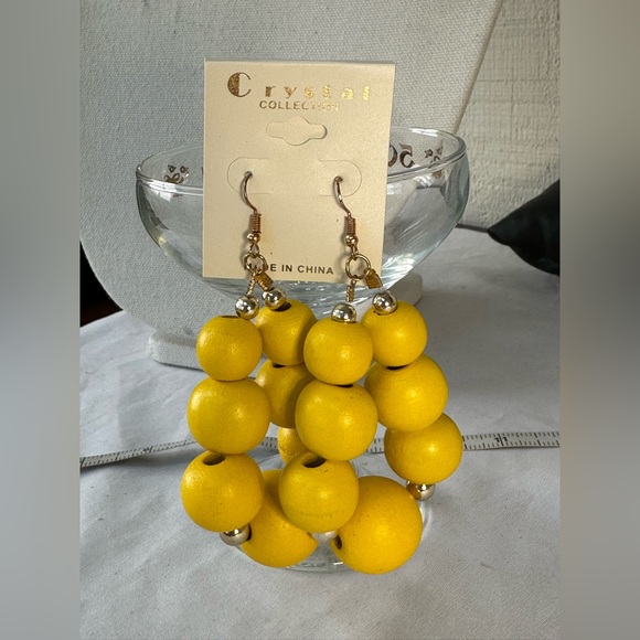 Graduated yellow bead dangly earrings - Picture 5 of 6